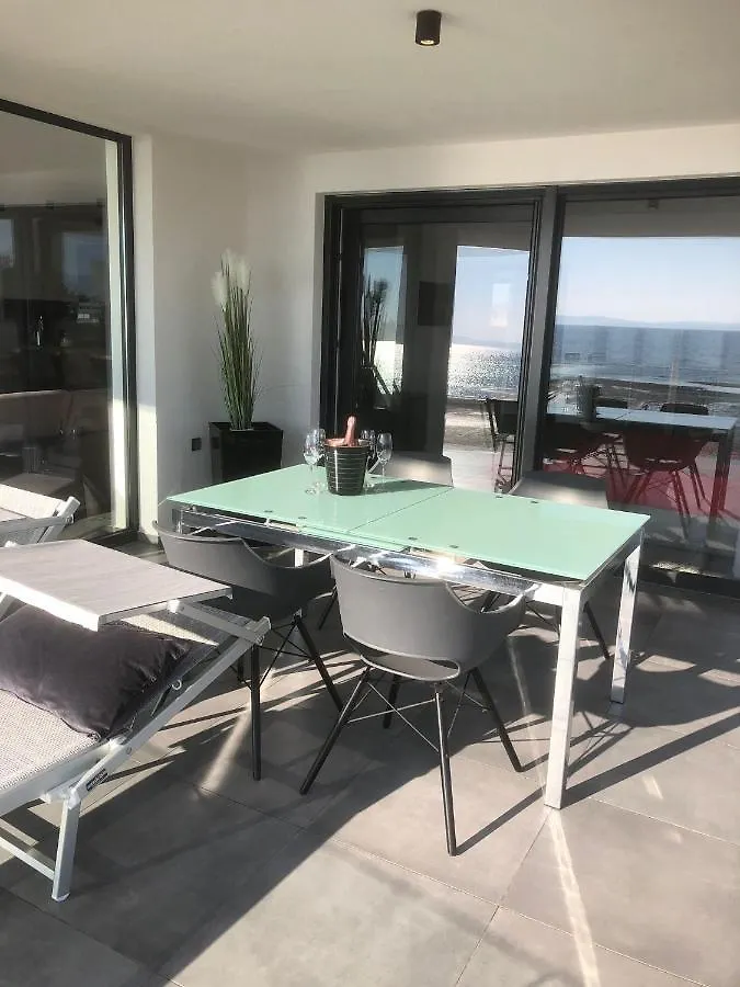 Apartman Jimmys Beach Privlaka - Direkt Am Meer, Tollem Blick Und Beheiztem Pool Croatia