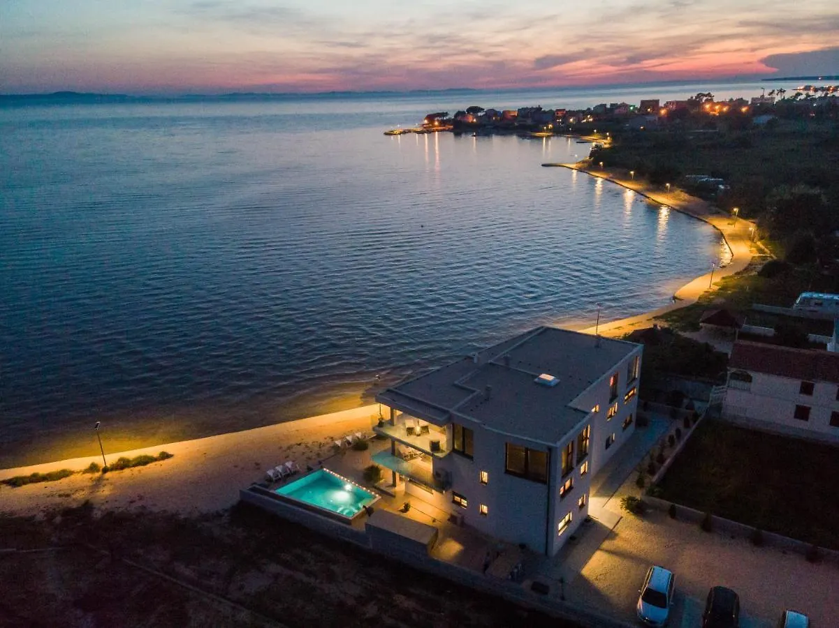 Apartman Jimmys Beach Privlaka - Direkt Am Meer, Tollem Blick Und Beheiztem Pool Croatia