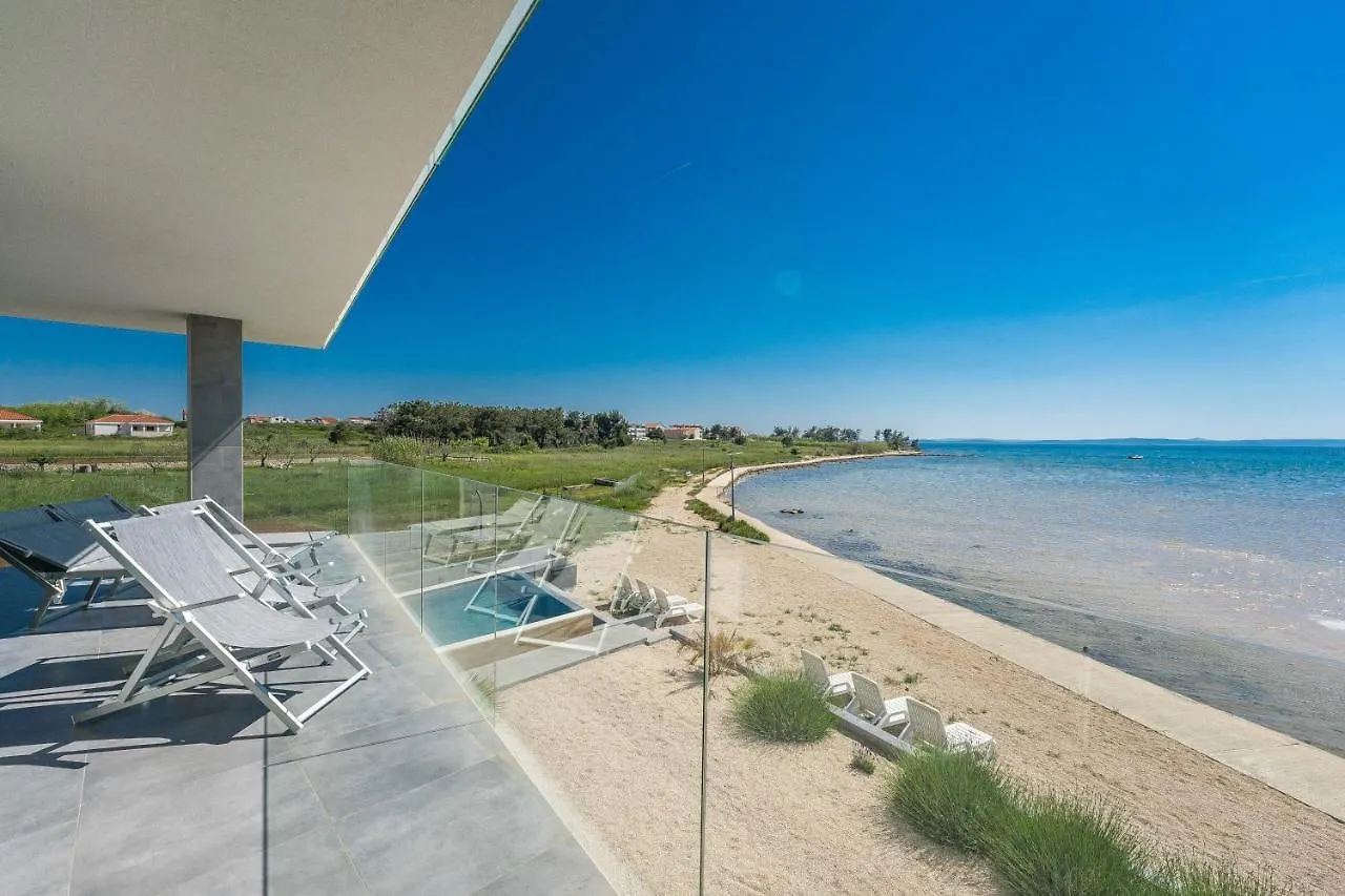 Jimmys Beach Privlaka - Direkt Am Meer, Tollem Blick Und Beheiztem Pool