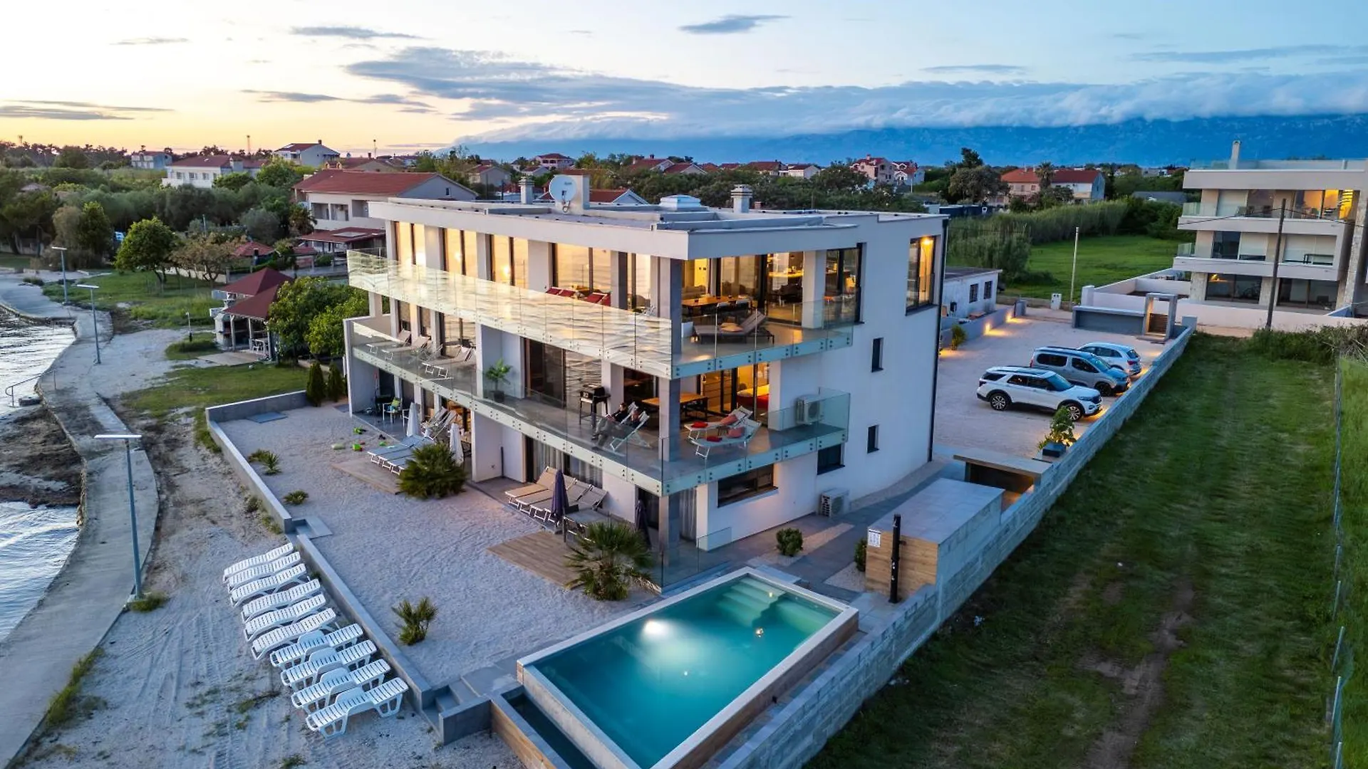 Apartman Jimmys Beach Privlaka - Direkt Am Meer, Tollem Blick Und Beheiztem Pool