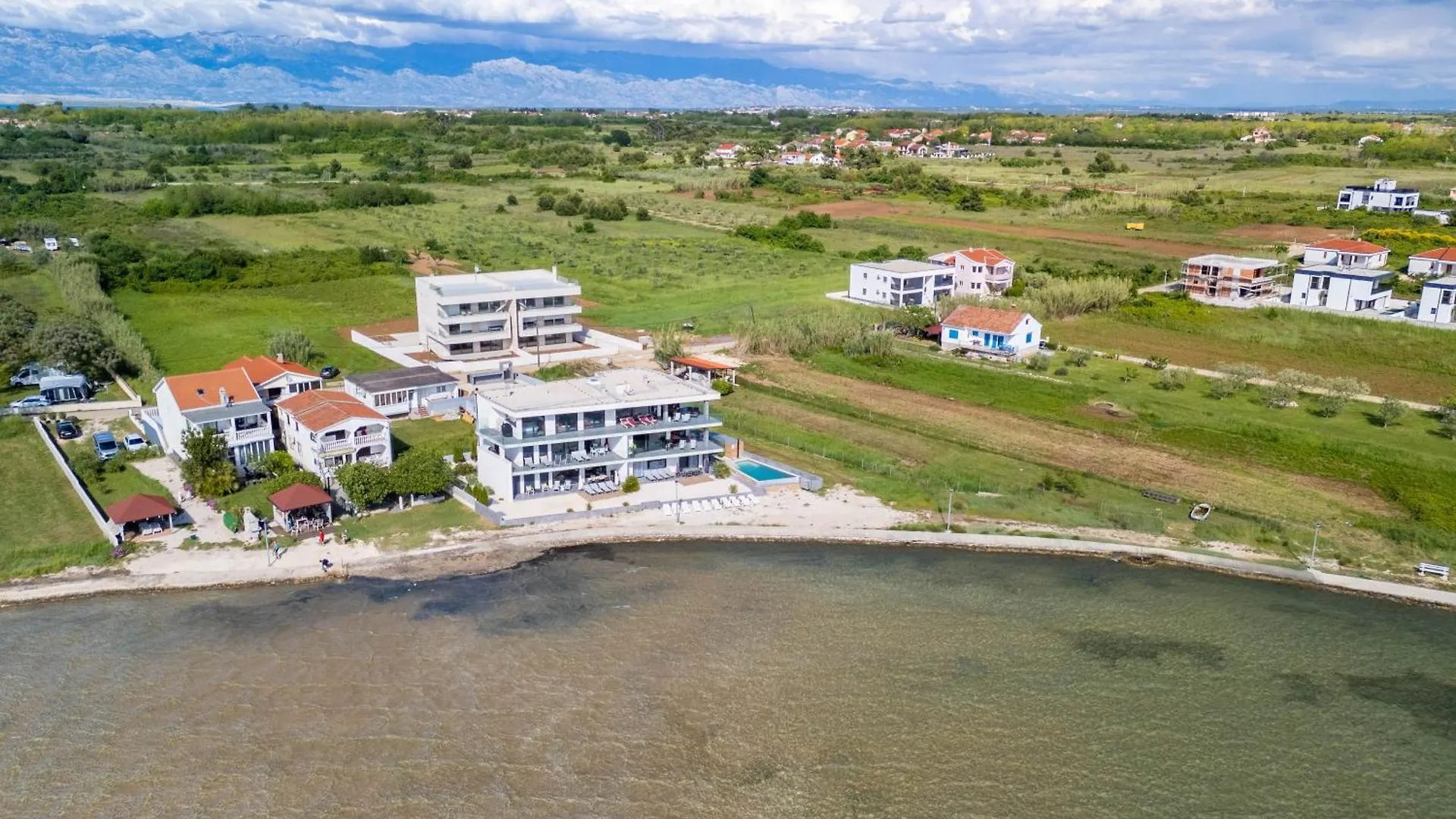 Jimmys Beach Privlaka - Direkt Am Meer, Tollem Blick Und Beheiztem Pool